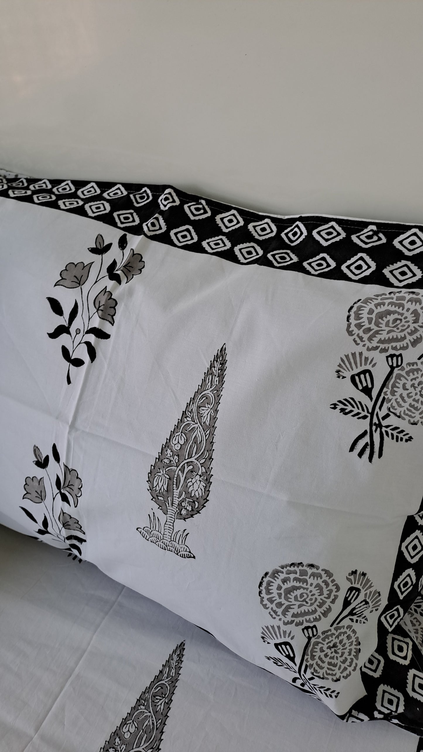 HANDBLOCK PRINT BEDSHEET