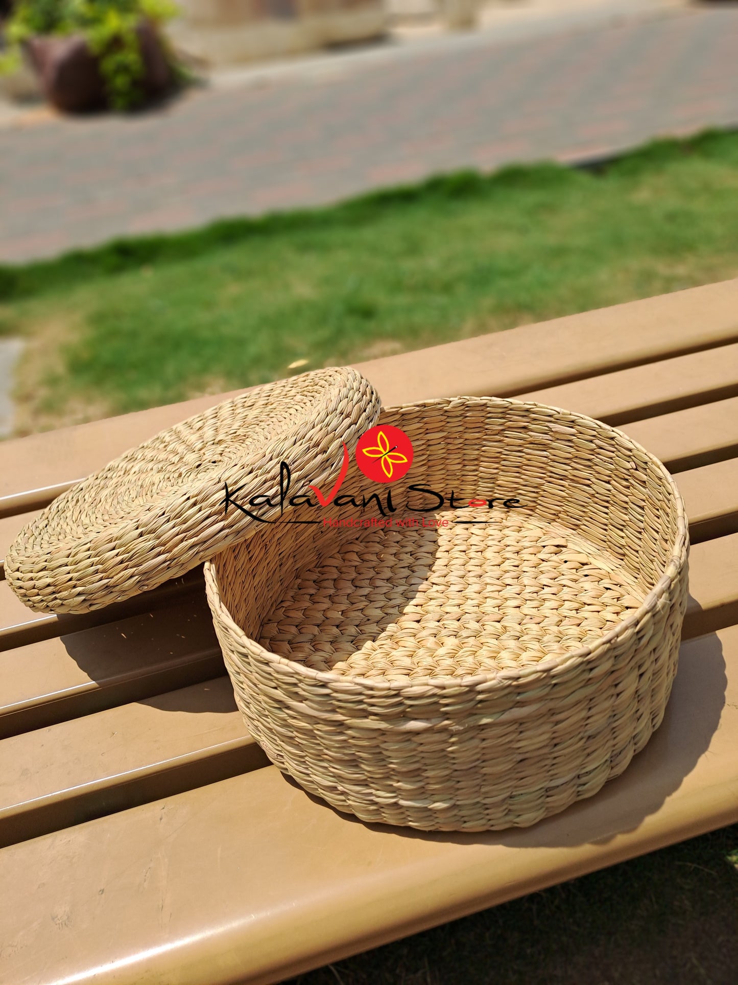 KAUNA GRASS COVERED BASKET / ORGANIZER