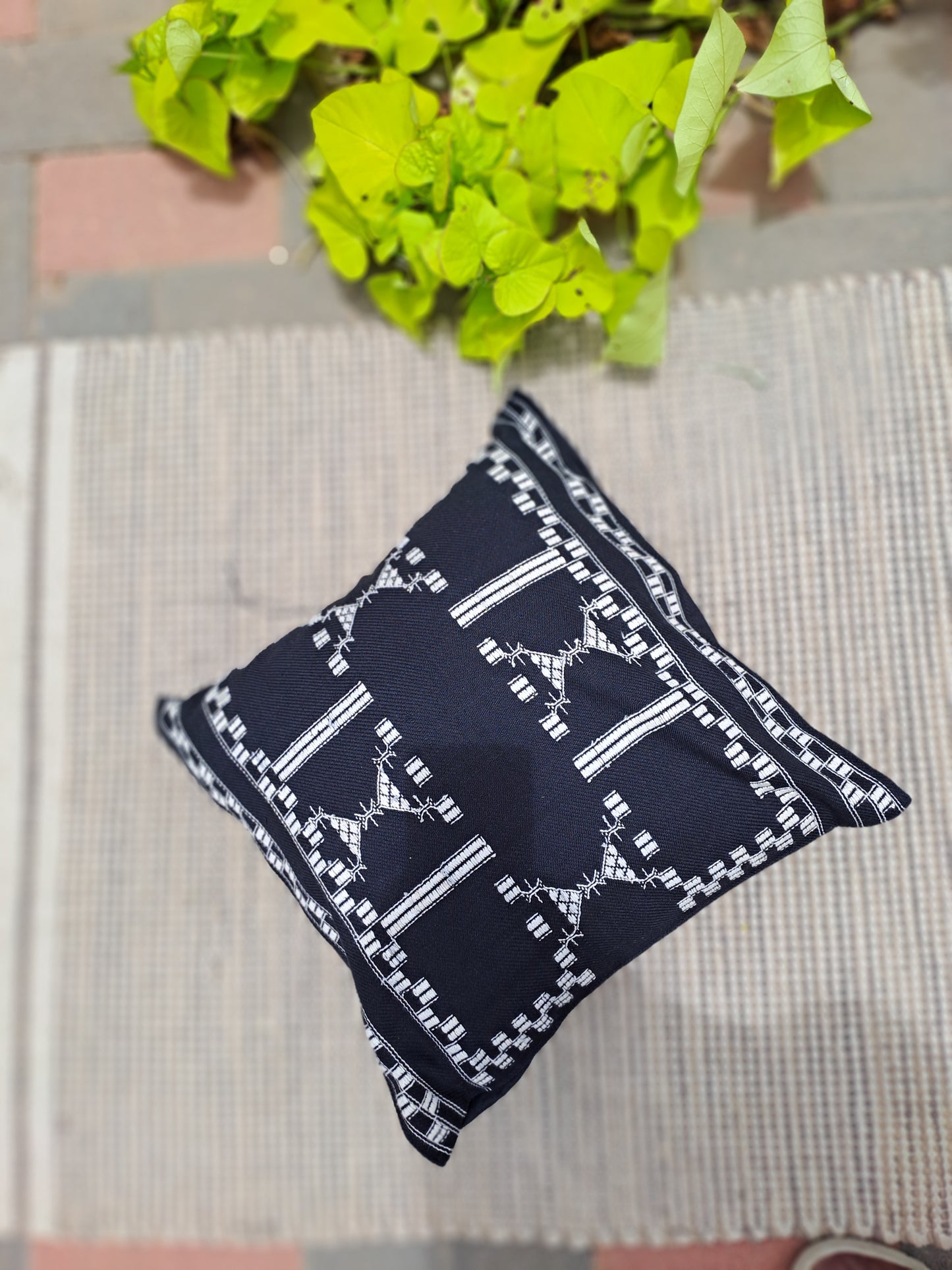 HANDLOOM COTTON CUSHION COVER