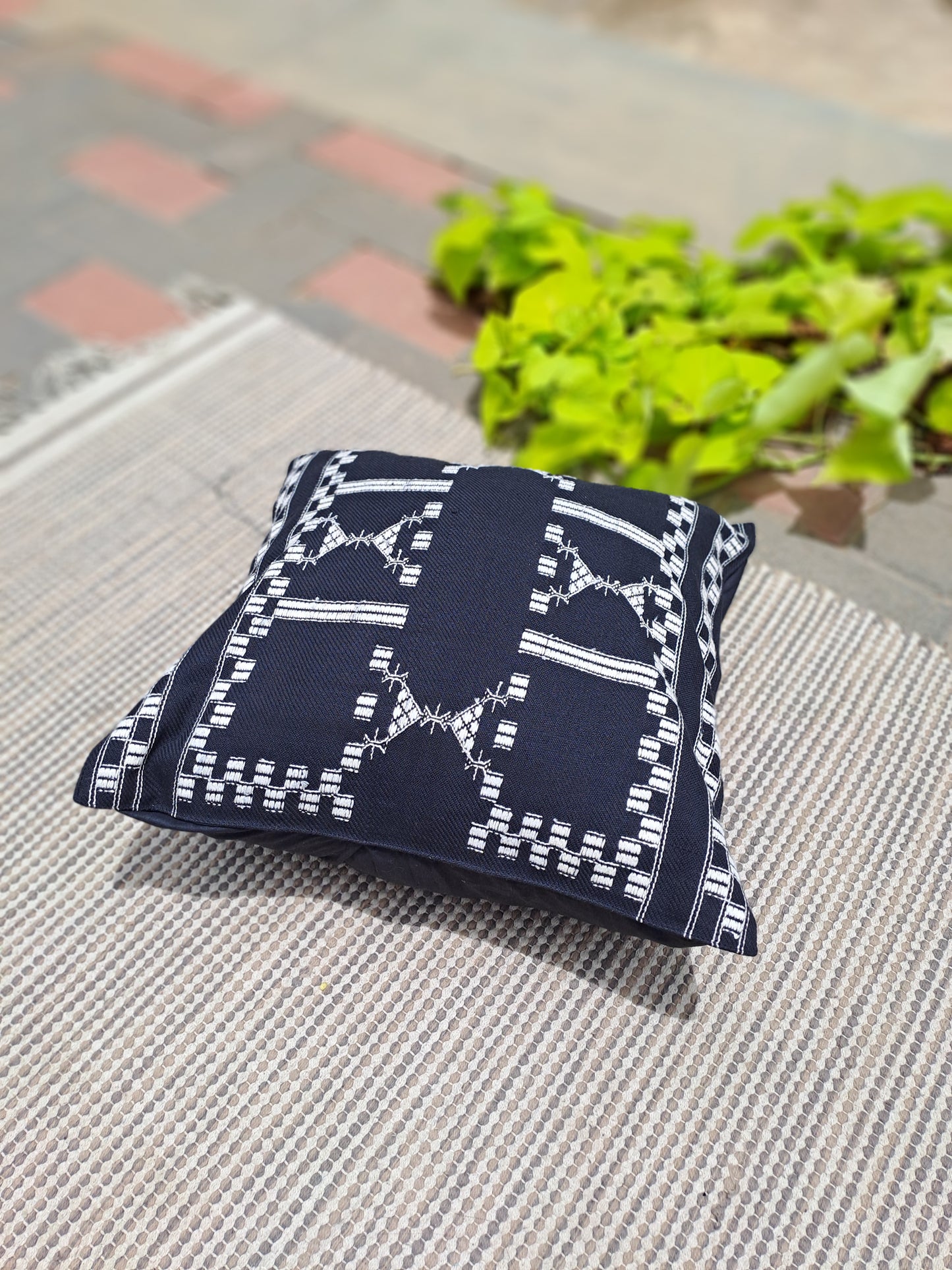 HANDLOOM COTTON CUSHION COVER