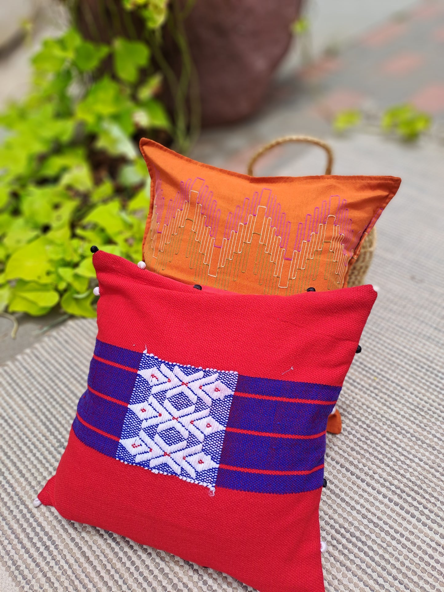 HANDLOOM COTTON CUSHION COVER